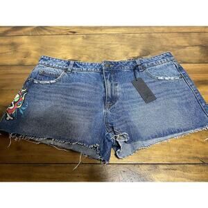 Ed Hardy Women’s Flame Skull Denim Jean Shorts Size XL Daisy Dukes NWT